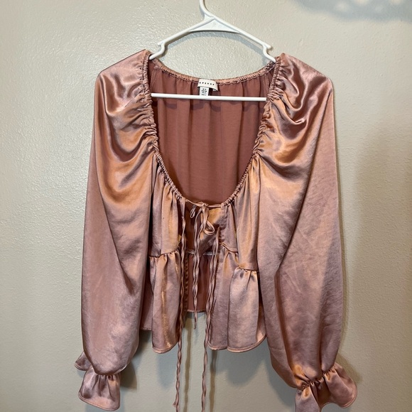 Topshop Blush Satin Blouse with Tie-Front sz 4 - Picture 4 of 6